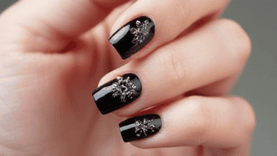 Trend Alert: The Hottest Nail Art Designs of the Season